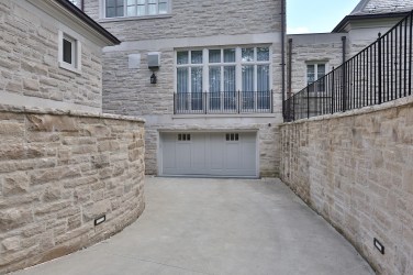 10 High Point Road - Garage Enterance