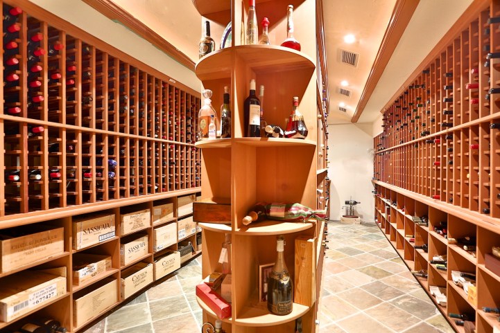 120 Inglewood Drive - Wine Cellar