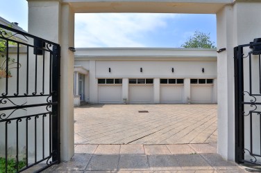 16 High Point Road - Garage