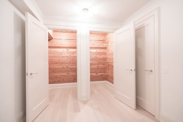 229 Douglas Drive - Closet Cedar Lined