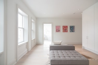 229 Douglas Drive - Closet Seating Area