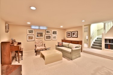 229 Douglas Drive - Pre-Renovation Living Room