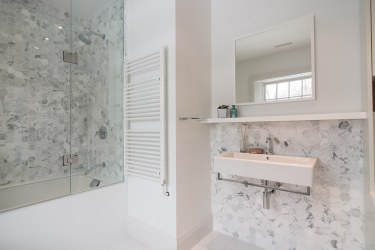 229 Douglas Drive - Washroom 5