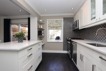 24 Beaufield Avenue - Inside Kitchen