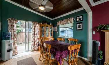 2871 St. Christophers Road North Vancouver, BC - Dining Room