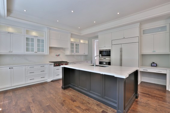 491 Glengarry Avenue - Kitchen