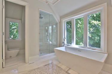 491 Glengarry Avenue - Master Bedroom Ensuite Shower