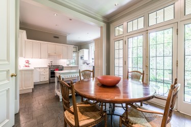 88 Wychwood Park - Kitchen Breakfast Table