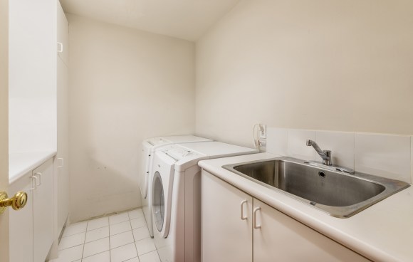 88 Wychwood Park - Laundry Room