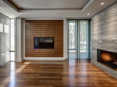 99 Buckingham Avenue - Family Room Towards Media Cabinet