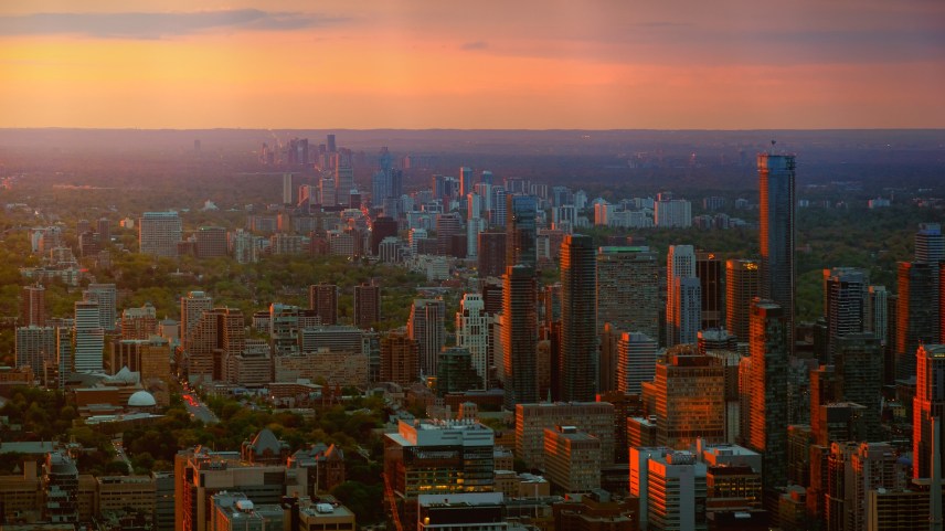 Toronto Detached Real Estate Sales Drop Over 41%, Inventory Doubles