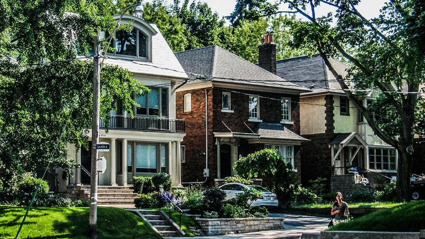 Toronto Homeowners List Detached Homes For Sale At A Record Pace